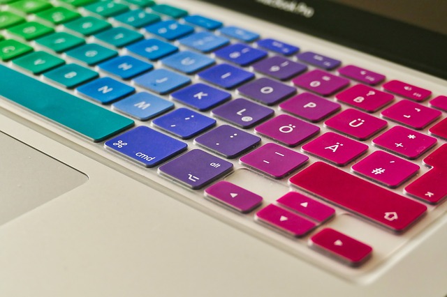 barevná klávesnice